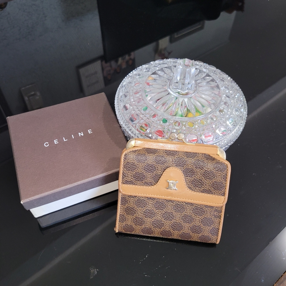 💯 Authentic,  Céline small Wallet